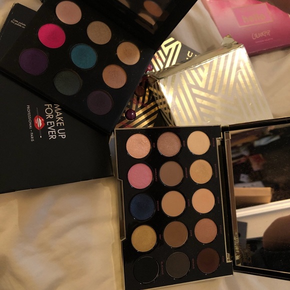 Makeup Pallet Bundle - Picture 4 of 4